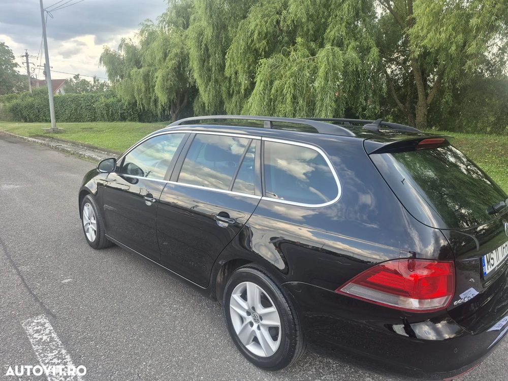 Volkswagen Golf 1.6 TDI DPF Style - 10