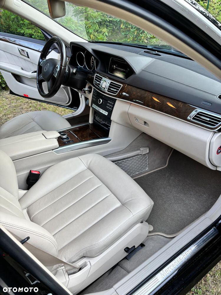 Mercedes-Benz Klasa E 400 4-Matic Elegance - 14