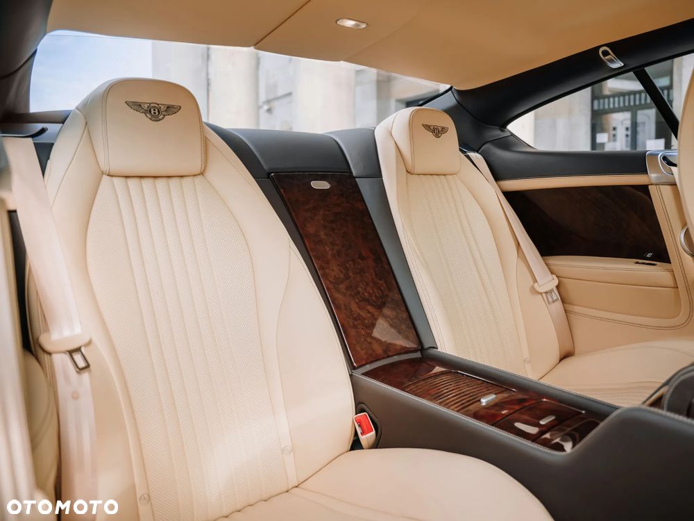 Bentley Continental GT - 28