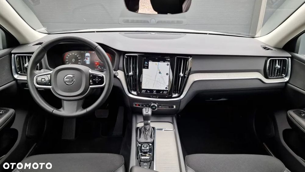 Volvo V60 Cross Country D4 AWD Geartronic - 30