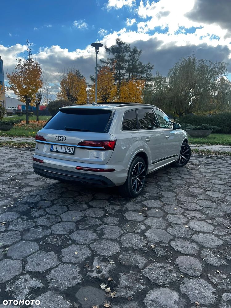 Audi Q7 55 TFSI quattro tiptronic S line - 11