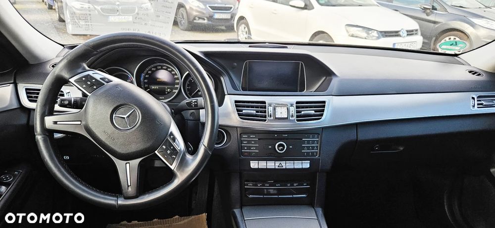 Mercedes-Benz Klasa E 200 CDI 7G-TRONIC Elegance - 7