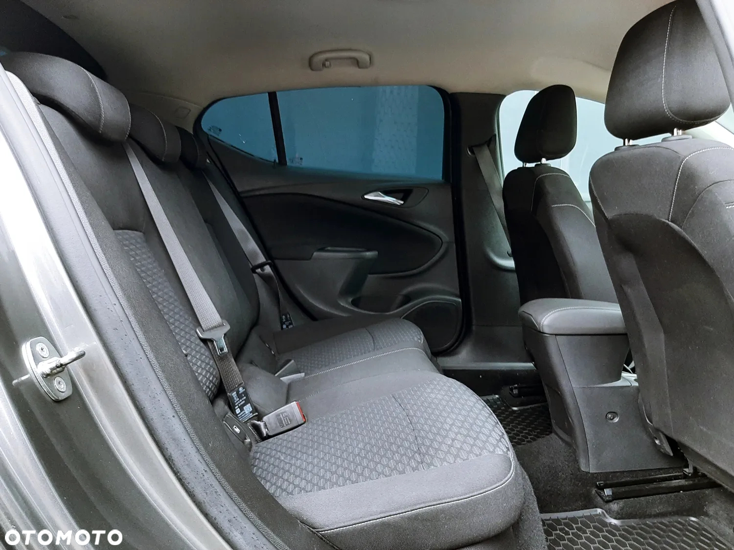 Opel Astra V 1.4 T Dynamic - 28