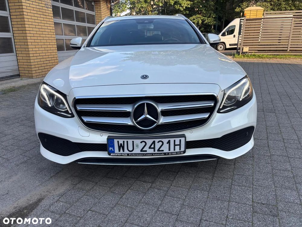 Mercedes-Benz Klasa E 250 9G-TRONIC - 4