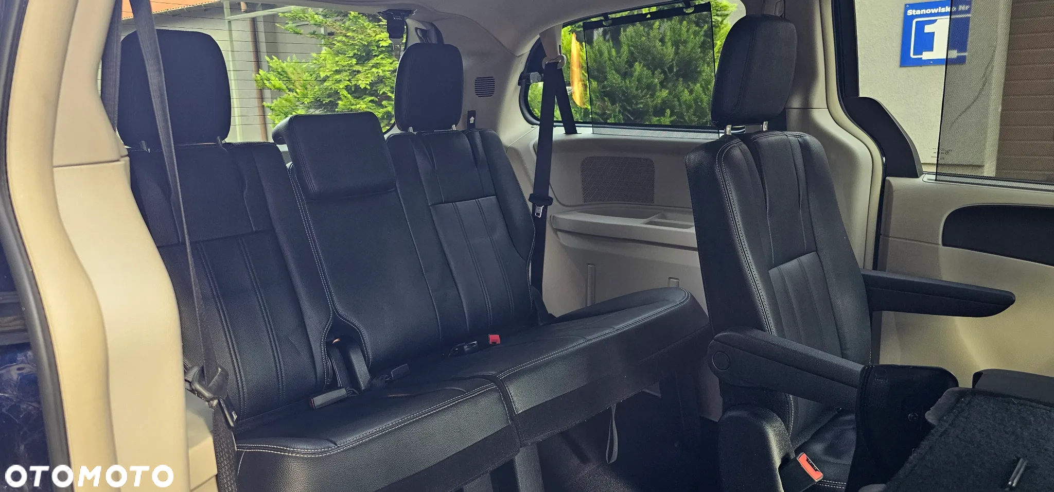 Chrysler Town & Country 3.6 Touring - 19