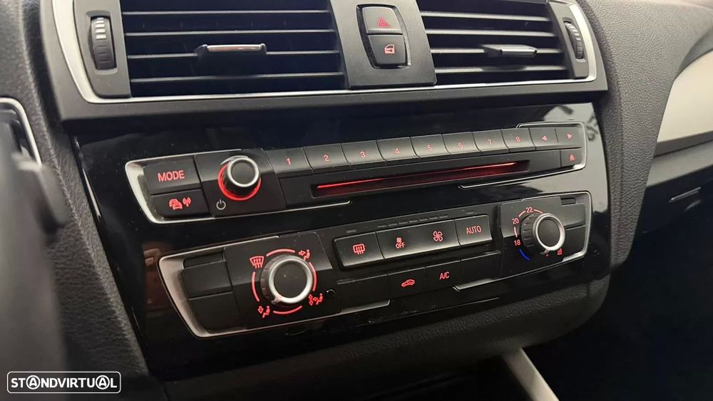 BMW 116 d Sport Line - 25