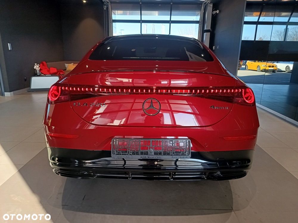 Mercedes-Benz CLA - 10