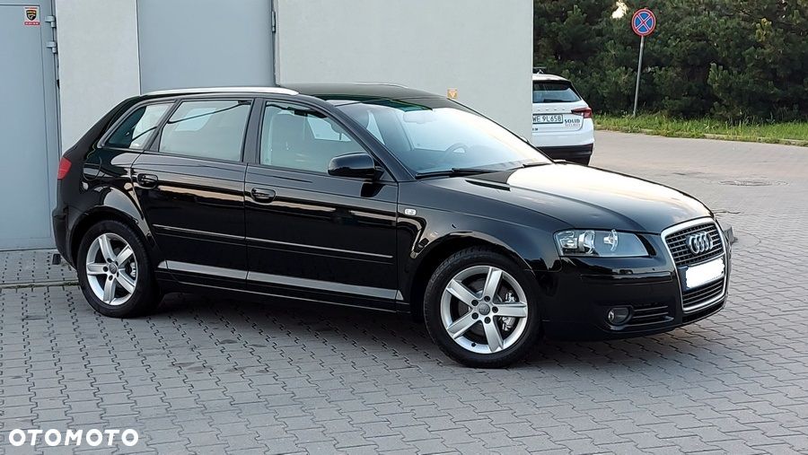 Audi A3 Sportback 2.0 TDI Ambiente - 8