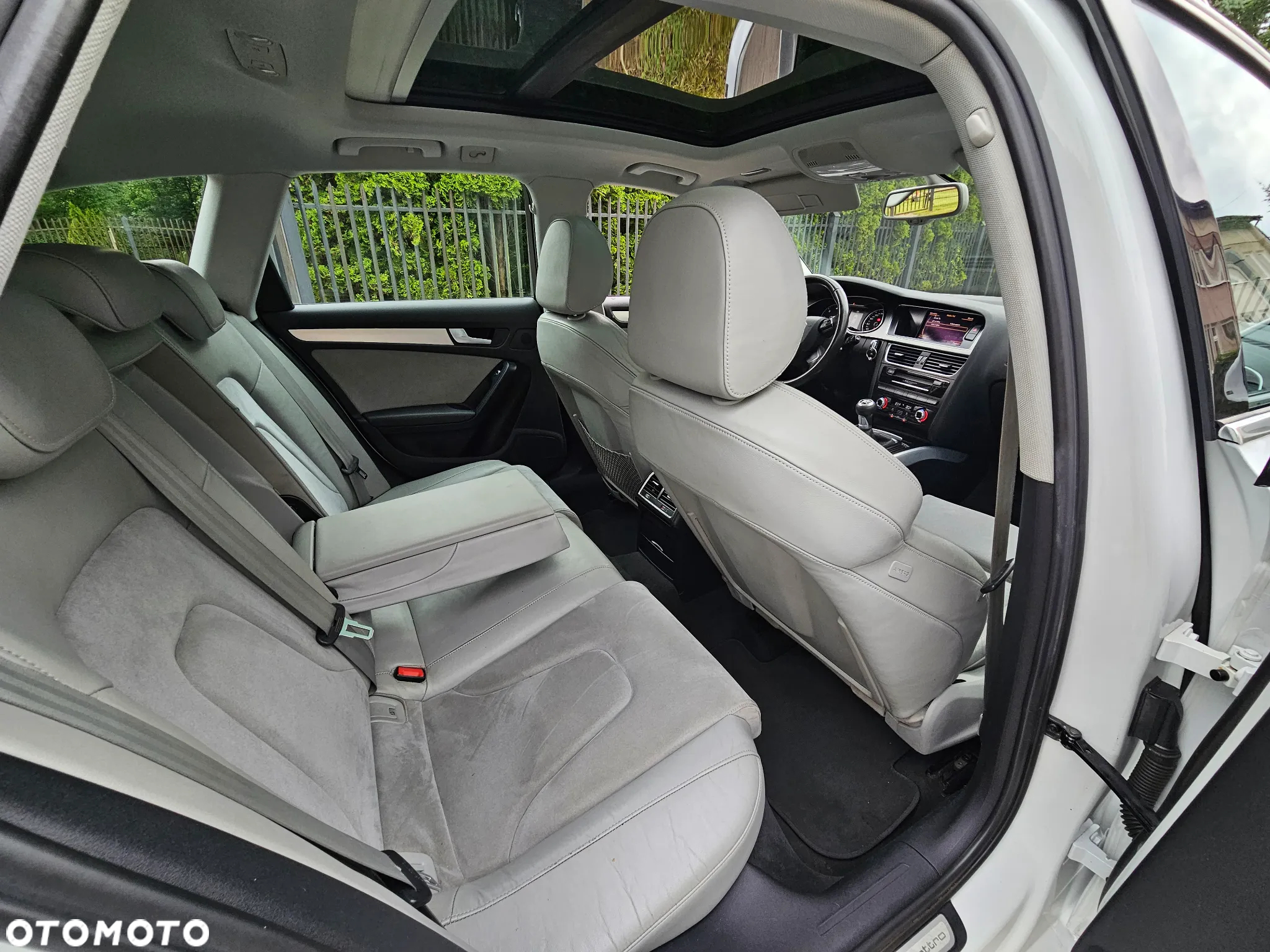 Audi A4 Allroad 2.0 TDI Quattro - 14