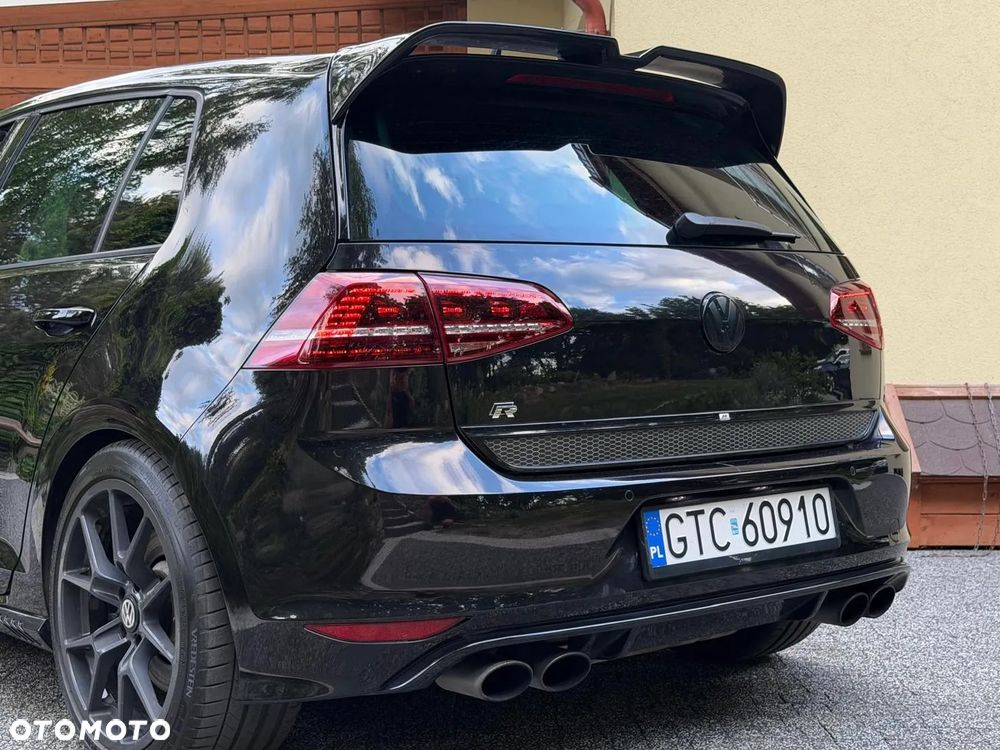 Volkswagen Golf - 12