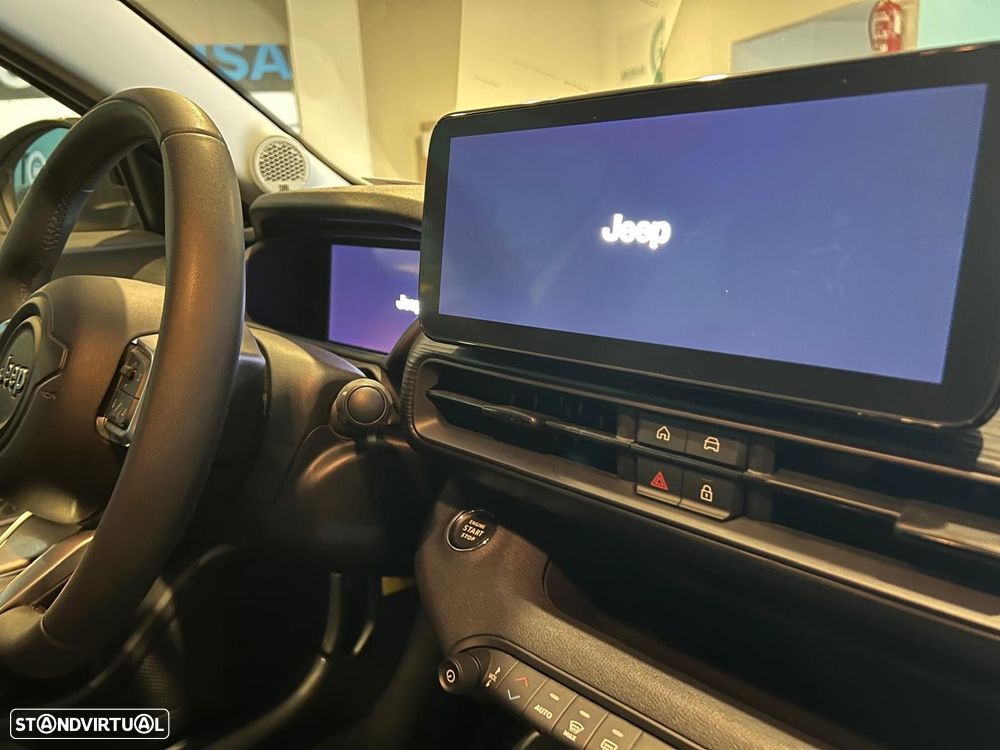 Jeep Avenger 1.2 GSE T3 Altitude - 11