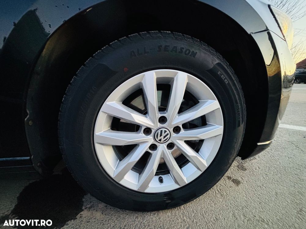 Volkswagen Passat 2.0 TDI DSG Comfortline - 5