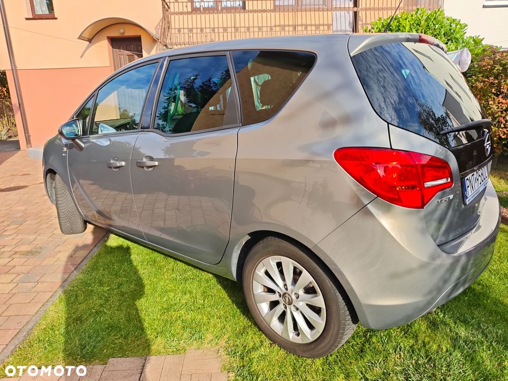 Opel Meriva 2016 photo 2