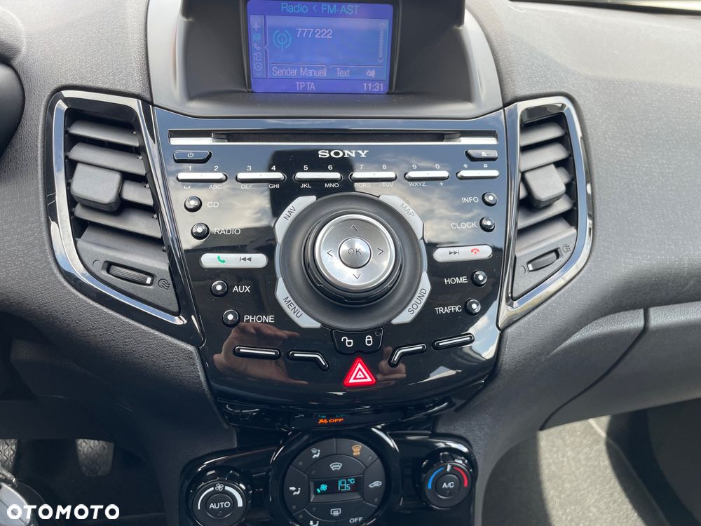 Ford Fiesta 1.0 EcoBoost Titanium - 22