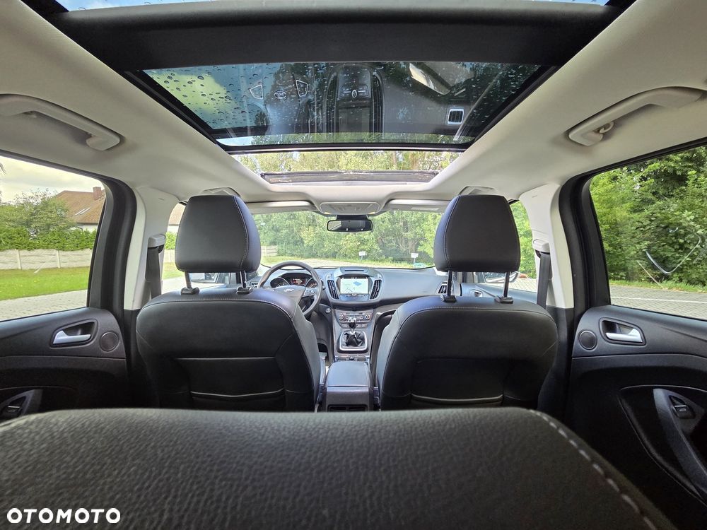 Ford Kuga 2.0 TDCi 2x4 Titanium - 19
