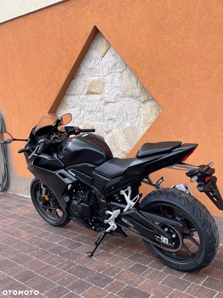 Honda CBR - 8