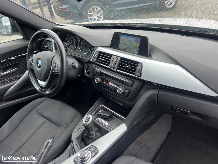 BMW 318 Gran Turismo d Line Luxury - 7