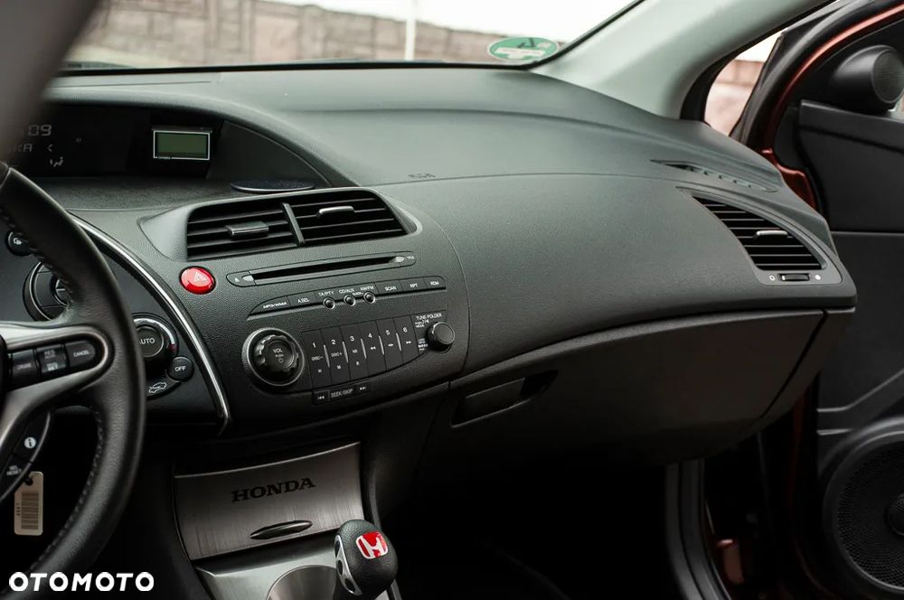 Honda Civic 1.8i-VTEC Sport - 28