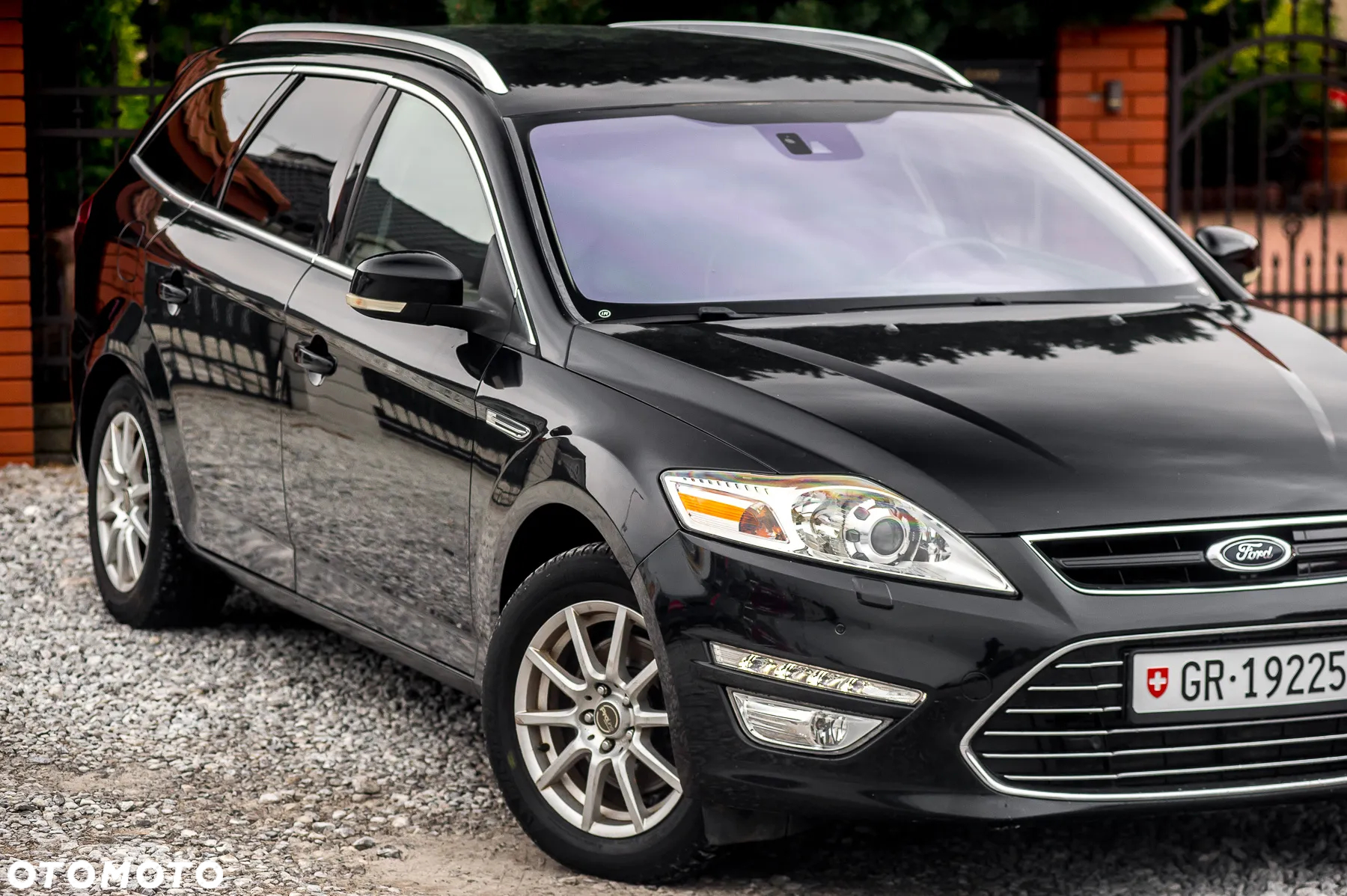 Ford Mondeo 2.0 EcoBoost Start-Stopp Autom Titanium - 2
