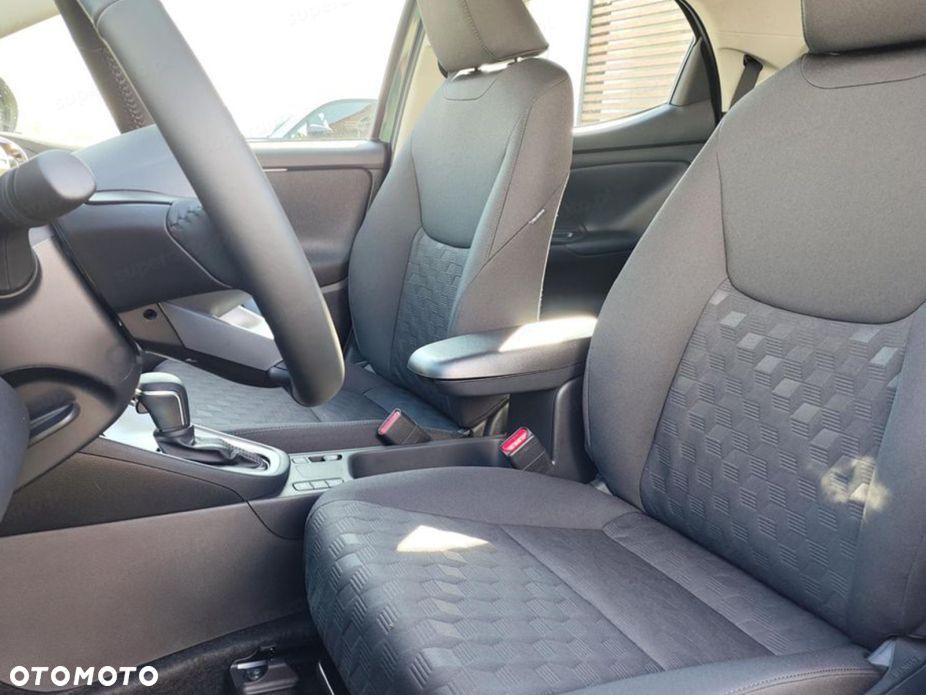 Toyota Yaris - 7