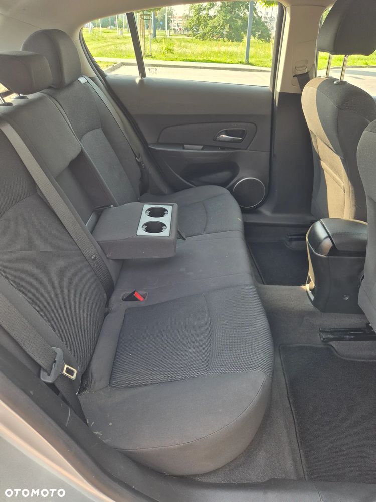 Chevrolet Cruze 1.8 LT - 16