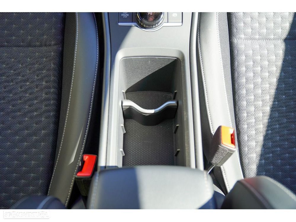 VW T-Roc 1.5 TSI R-Line DSG - 34