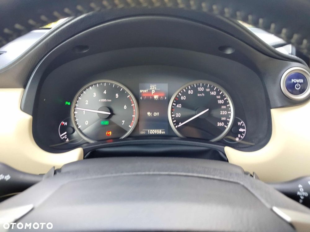 Lexus NX 300h Comfort AWD - 11