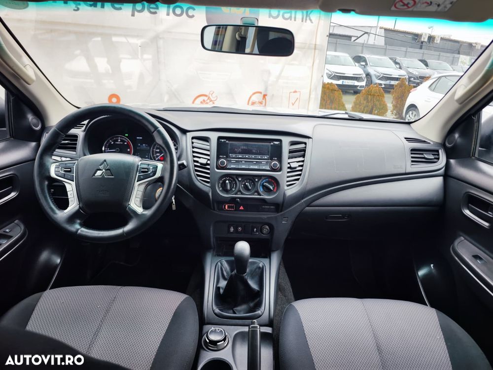 Mitsubishi L200 Double Cab 2.2 DI-D M/T Instyle - 10