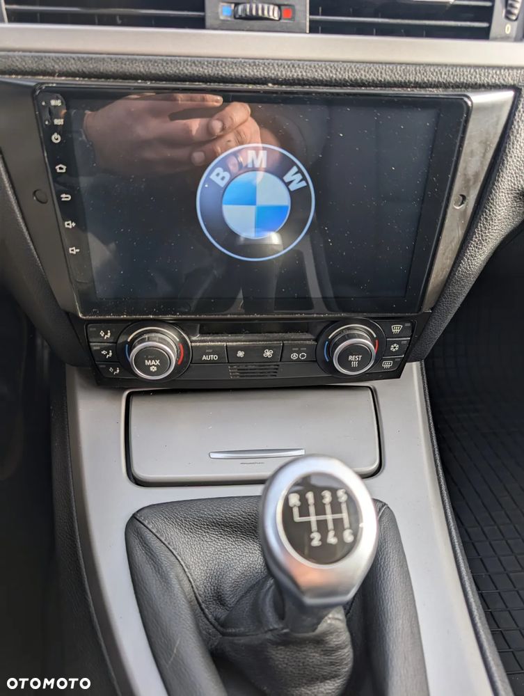 BMW Seria 3 318d - 16