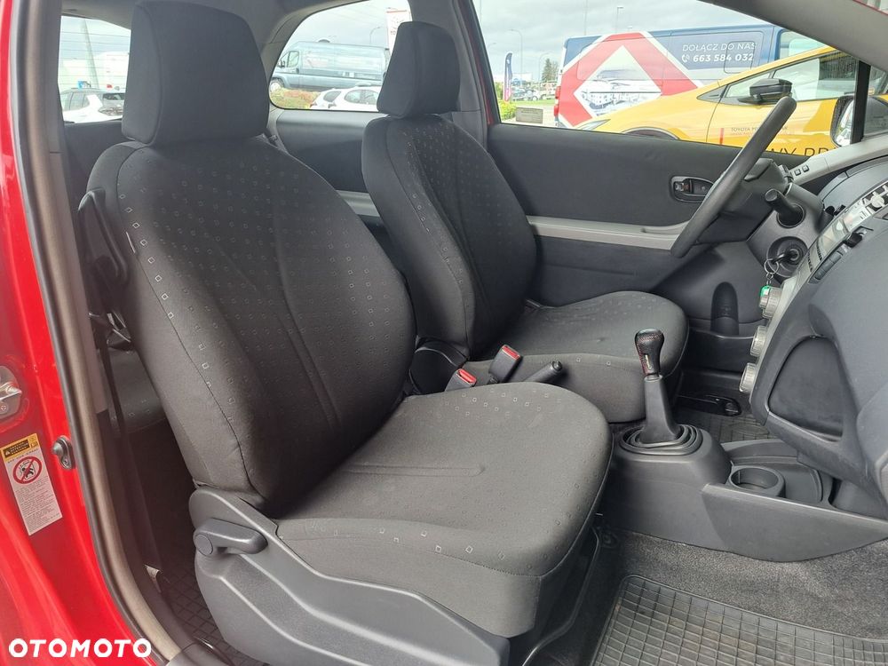 Toyota Yaris 1.3 Luna Premium - 19