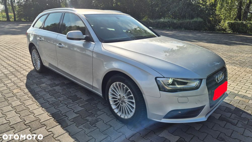 Audi A4 Avant 2012 photo 2
