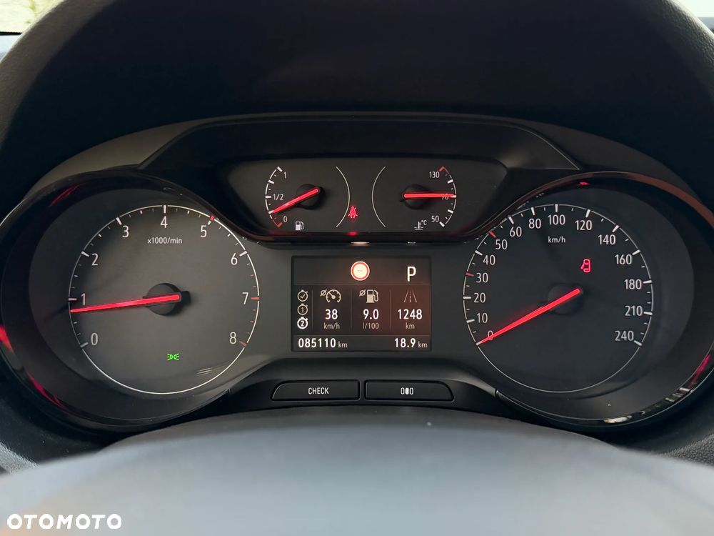 Opel Grandland X 1.2 T GPF Design Line S&S - 37