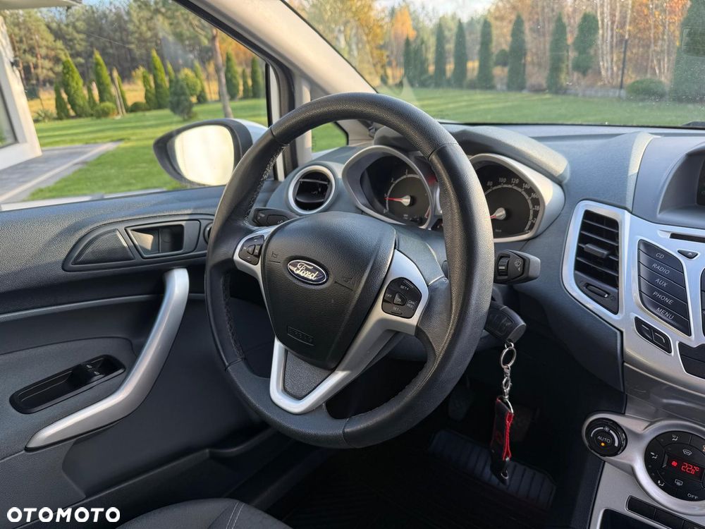 Ford Fiesta 1.25 Titanium - 17