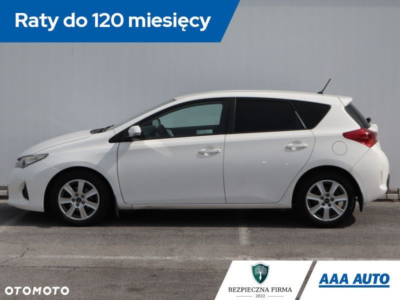 Toyota Auris - 4