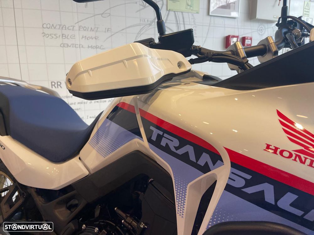 Honda Transalp 750 - 3