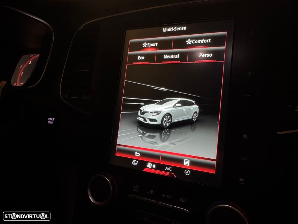 Renault Mégane Sport Tourer 1.6 dCi GT Line J18 - 14