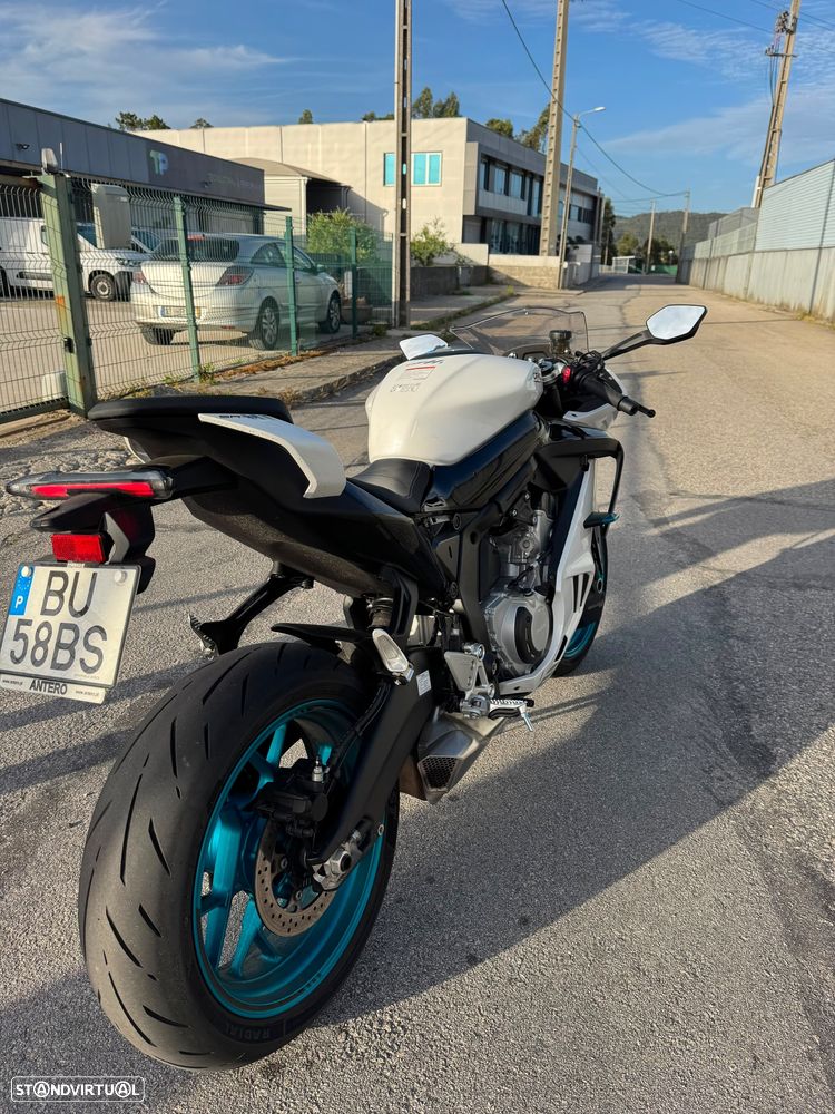 CF Moto 675SR-R - 4