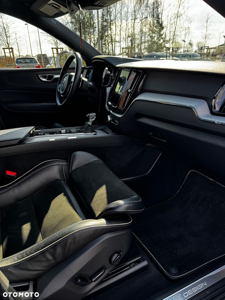 Volvo XC 60 T6 AWD R-Design - 15