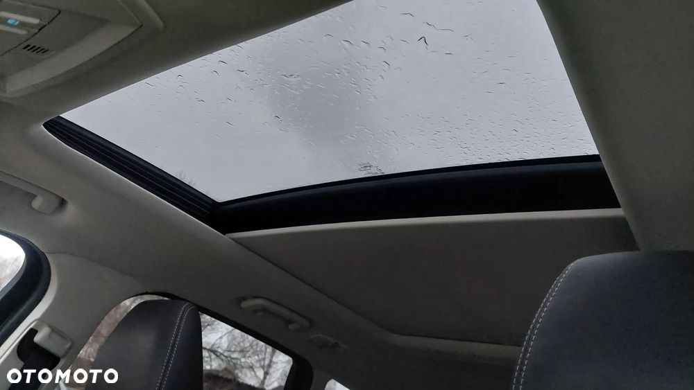 Ford Kuga 2.0 TDCi 4x4 Vignale - 32