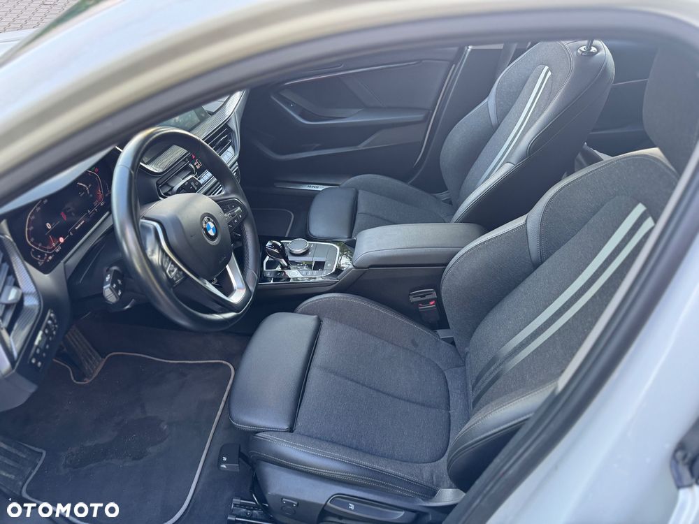 BMW Seria 1 118d Sport Line - 10