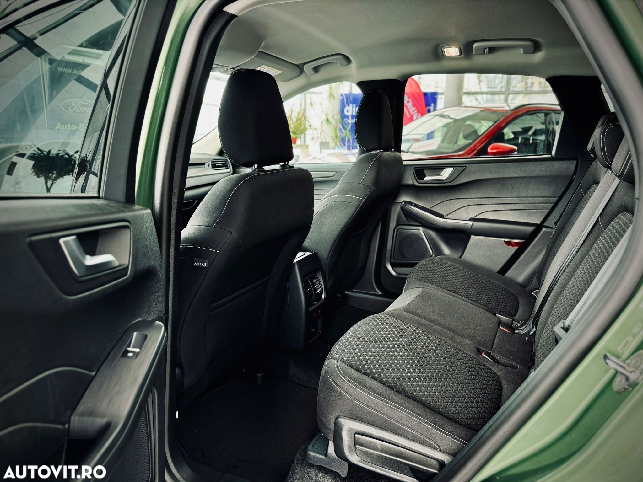 Ford Kuga 2.5 Duratec FWD FHEV Titanium - 12
