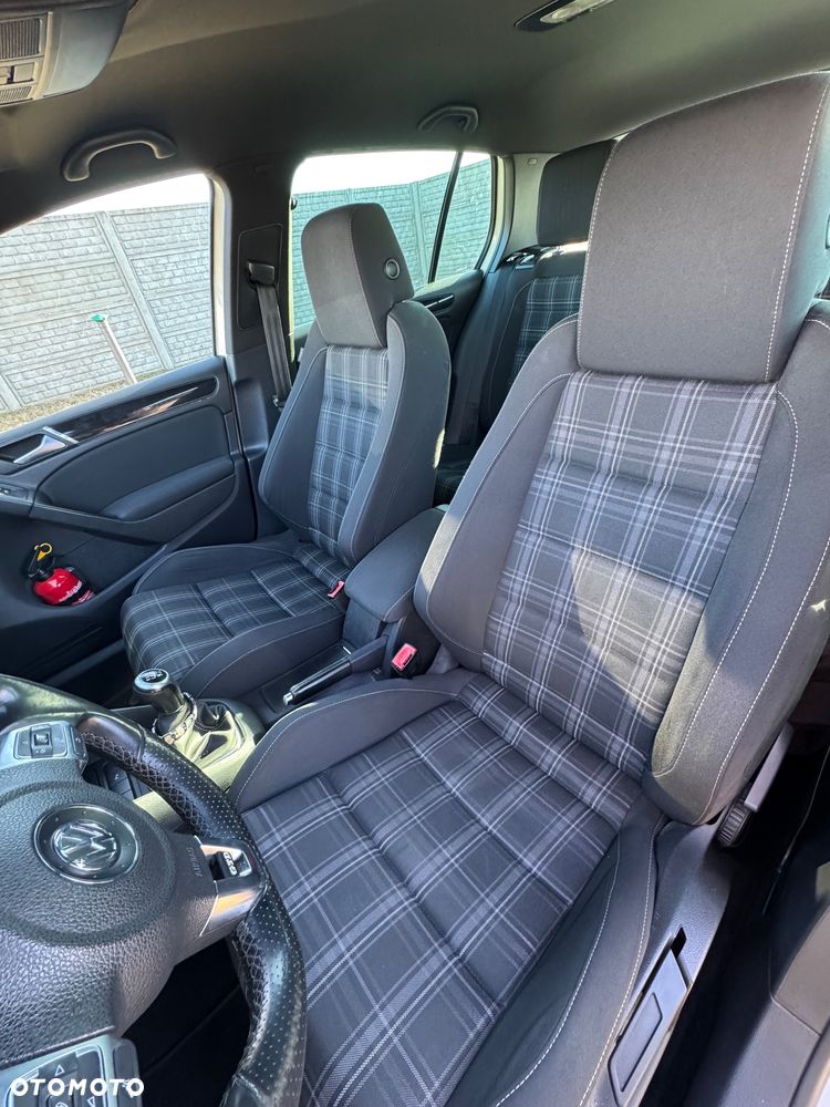 Volkswagen Golf 2.0 TDI GTD - 13