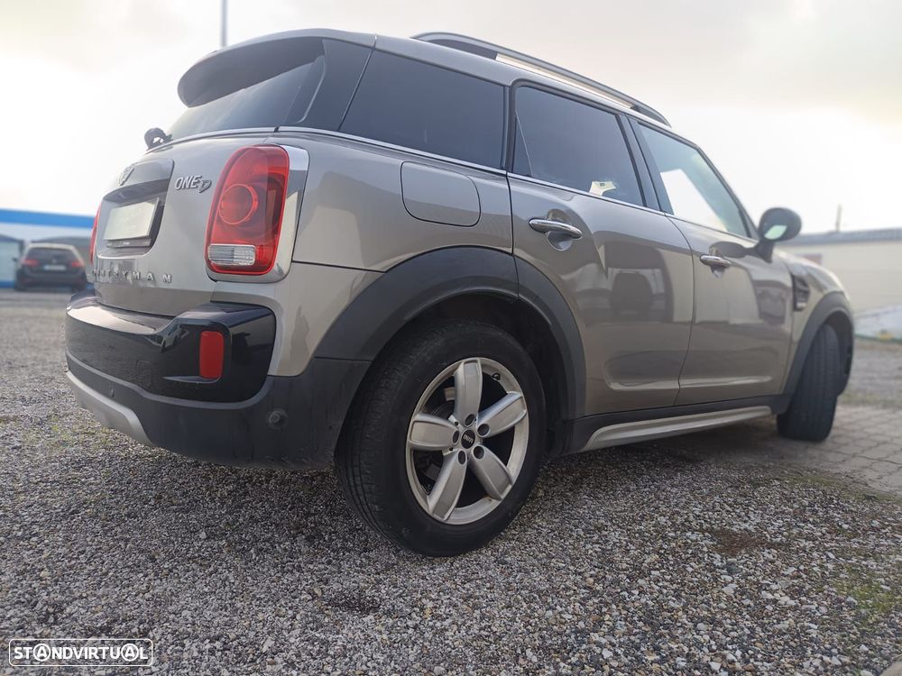 MINI Countryman One D - 6
