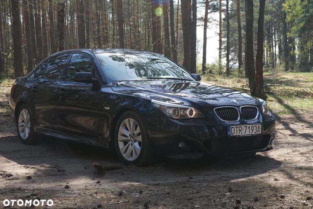 BMW Seria 5 525d xDrive Edition Sport - 10
