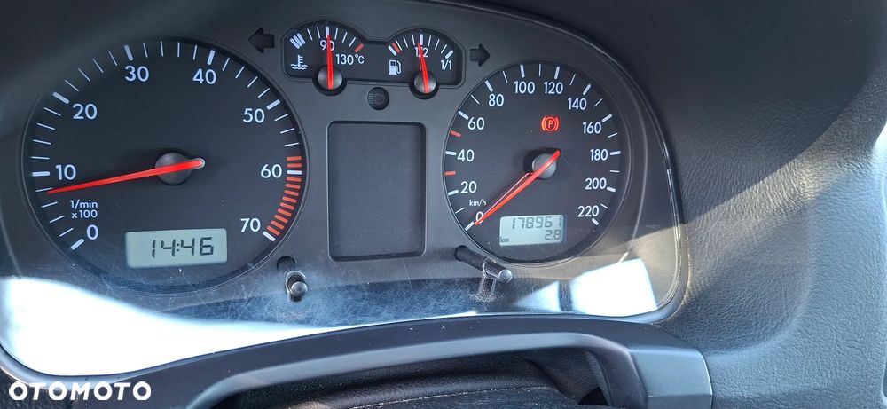 Volkswagen Golf 1.4 Trendline - 26