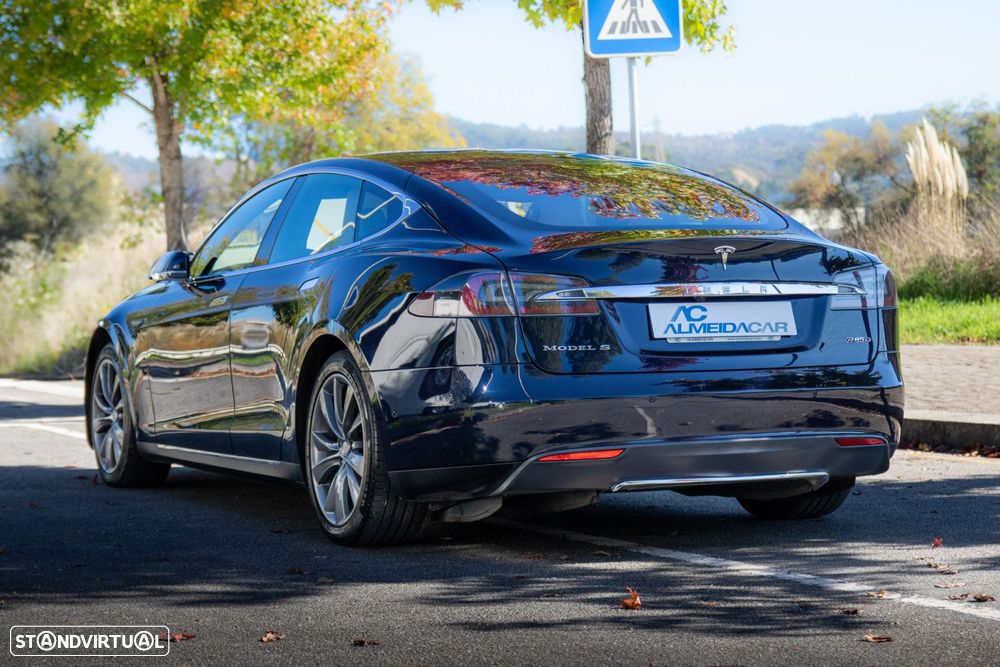 Tesla Model S P85D - 53