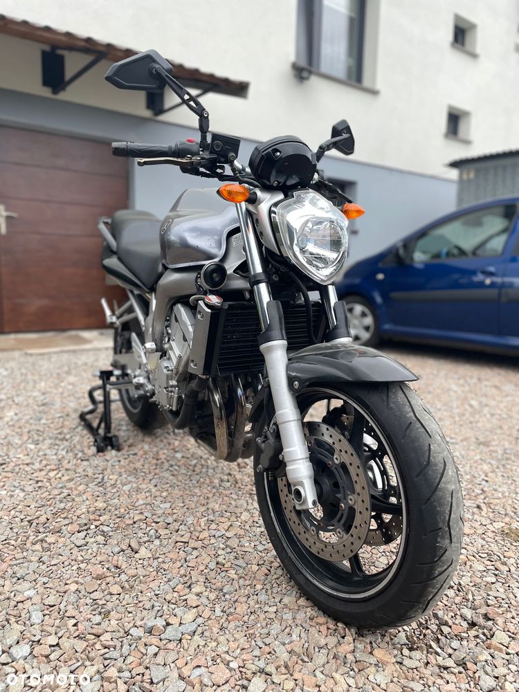 Yamaha FZ6 - 1