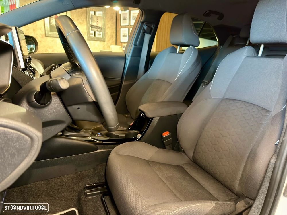 Toyota Corolla 1.8 Hybrid Comfort+P.Sport - 31