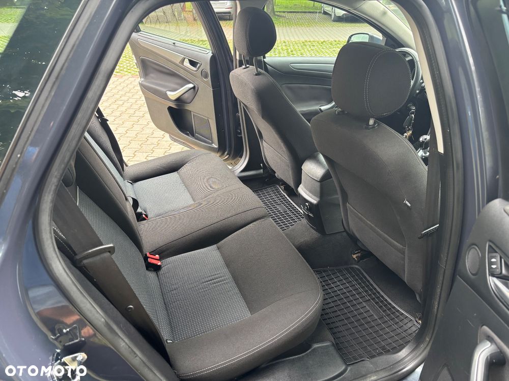 Ford Mondeo - 14