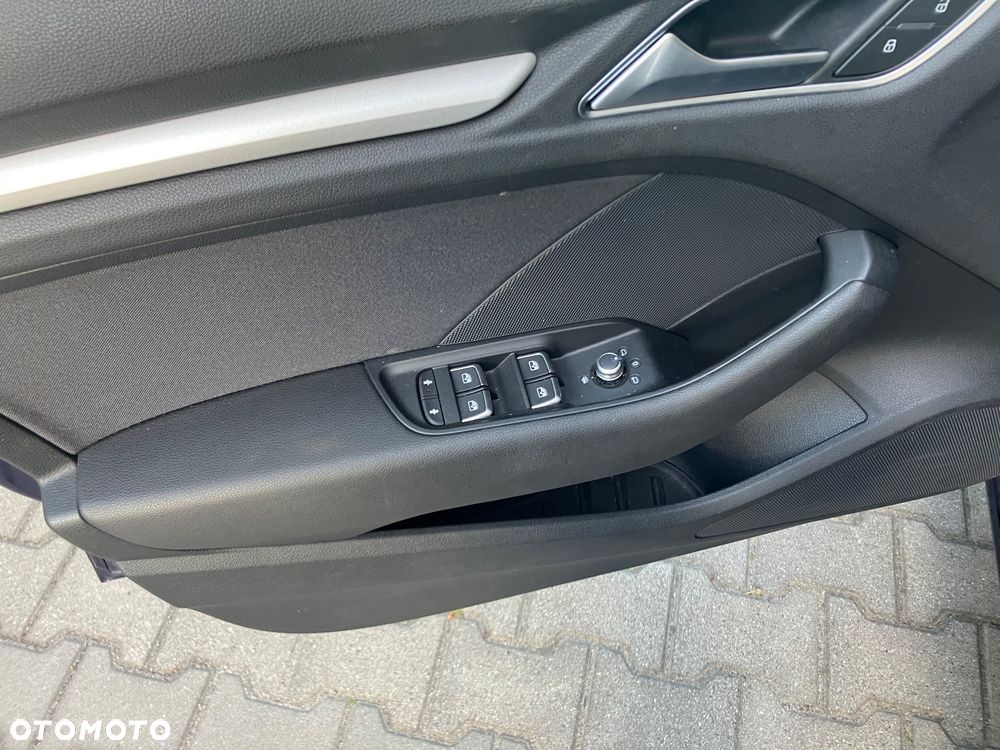 Audi A3 Sportback 2.0 TDI - 12